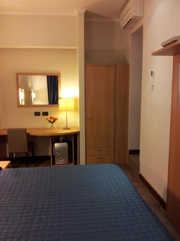 Residenza Cola Di Rienzo - Suite In Roma Habitación foto