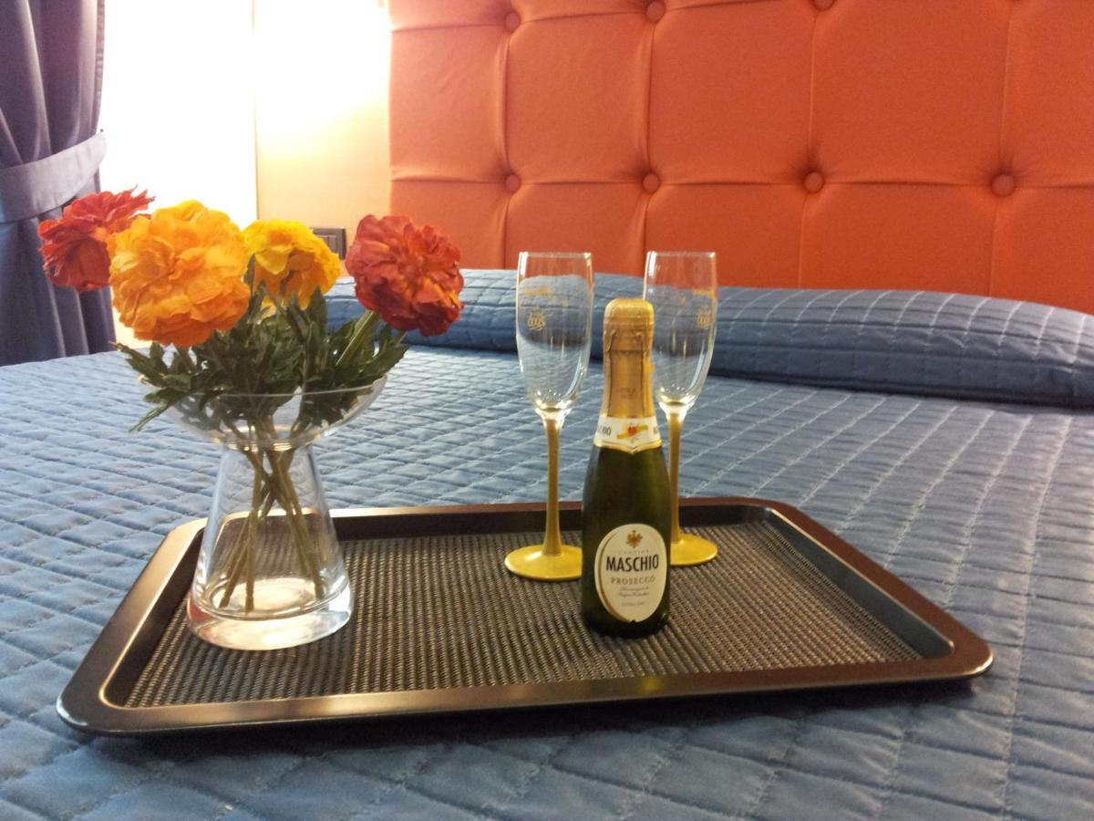 Residenza Cola Di Rienzo - Suite In Roma Habitación foto